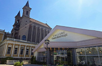 ラリュール太田店１